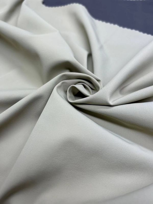 Bụi nylon mềm kéo dài bốn chiều 70D+40D*70D+40D 90% nylon 10% spandex 170GSM