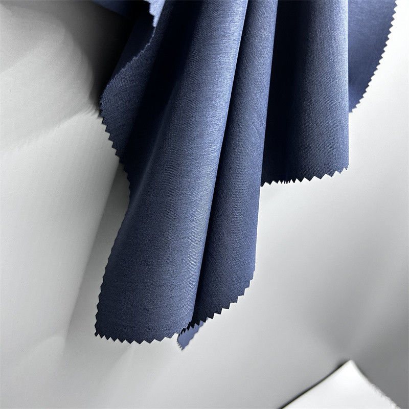 Vải polyester cationic hai lớp Warp Twill với hiệu ứng vải hai tông màu kéo dài bốn chiều
